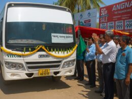 Vitcos city bus in Anand before service stopped